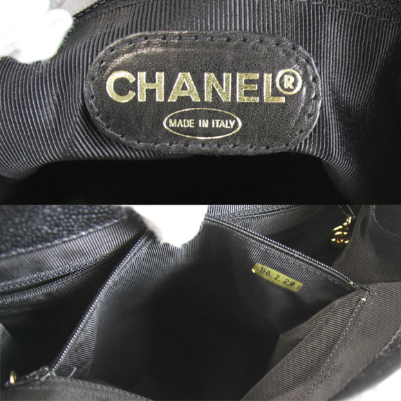 CHANEL Black Leather Shoulder Bag - Picture 6 of 9